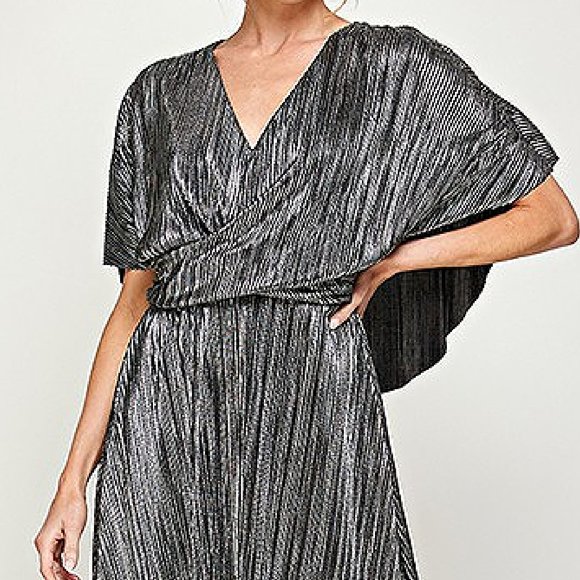 GORGEOUS Silver Crinkle Metallic Threaded Cape Back Maxi Dress S+M+L NEW - Picture 3 of 4